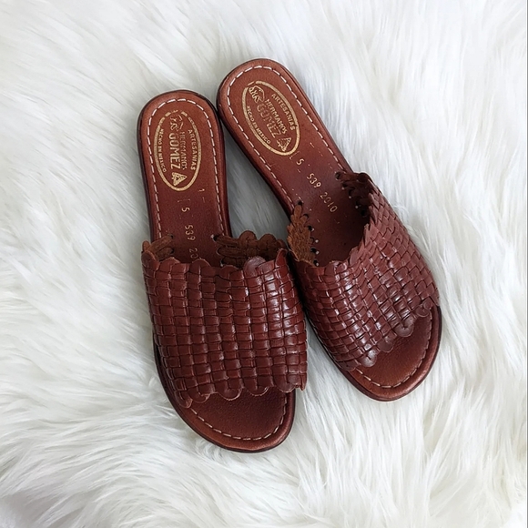 Vintage Artesanias Hermanos Gomez Woven Leather Sandals | 7.5 - Picture 2 of 9